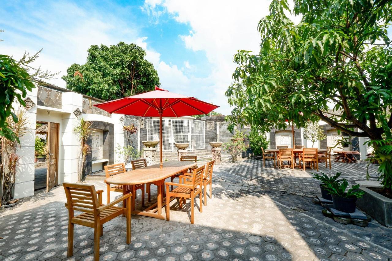 Oyo 2327 Pagsis Village Klaten Exterior foto